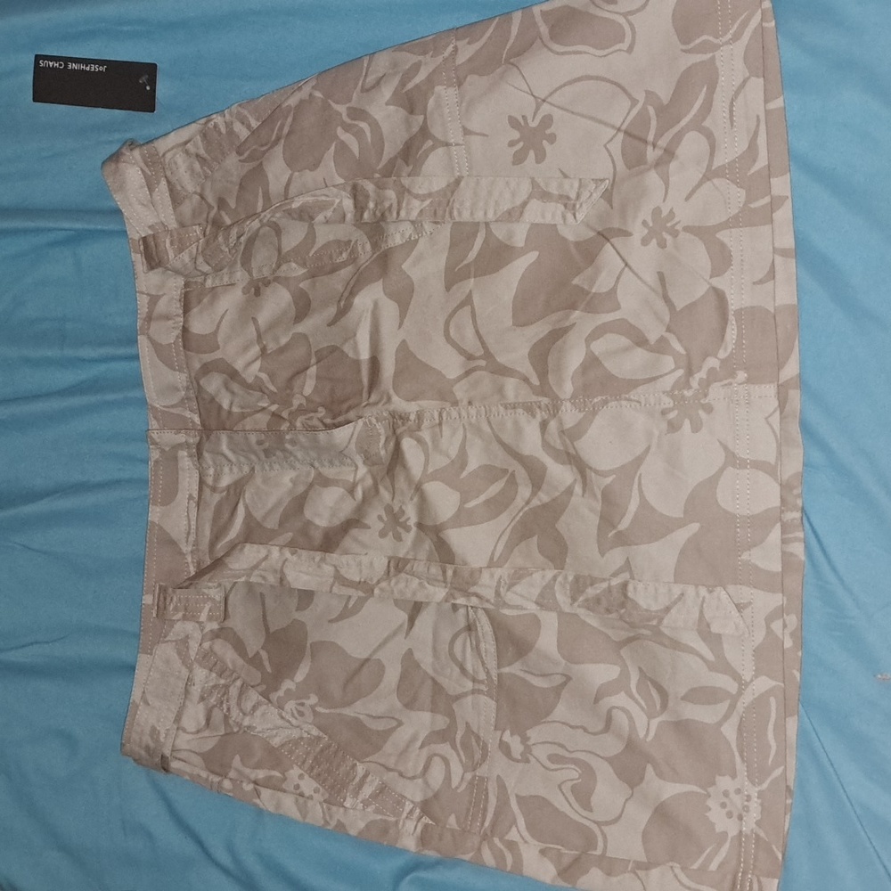 Josephine Chaus Skort